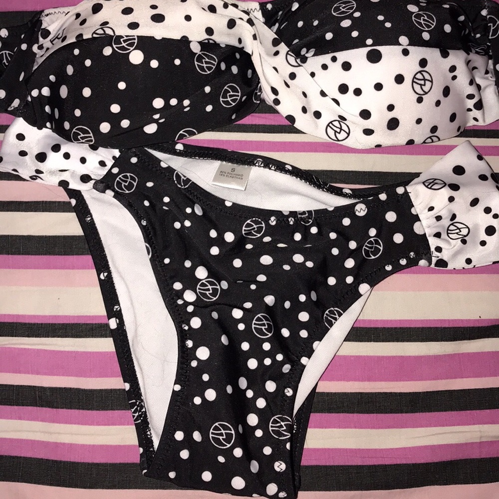 New bathing suit set